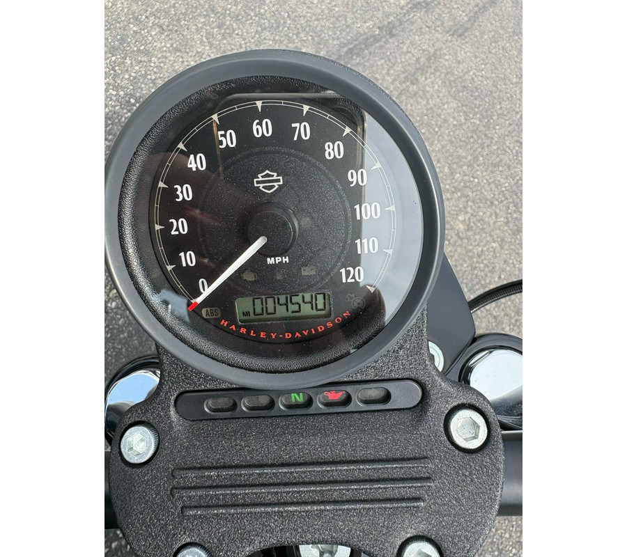 2016 Harley-Davidson Sportster® Iron 883™