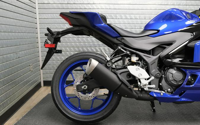 2026 YAMAHA YZFR3 ABS