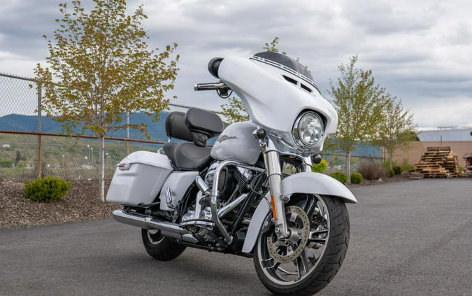 2016 Harley-Davidson Street Glide® Base