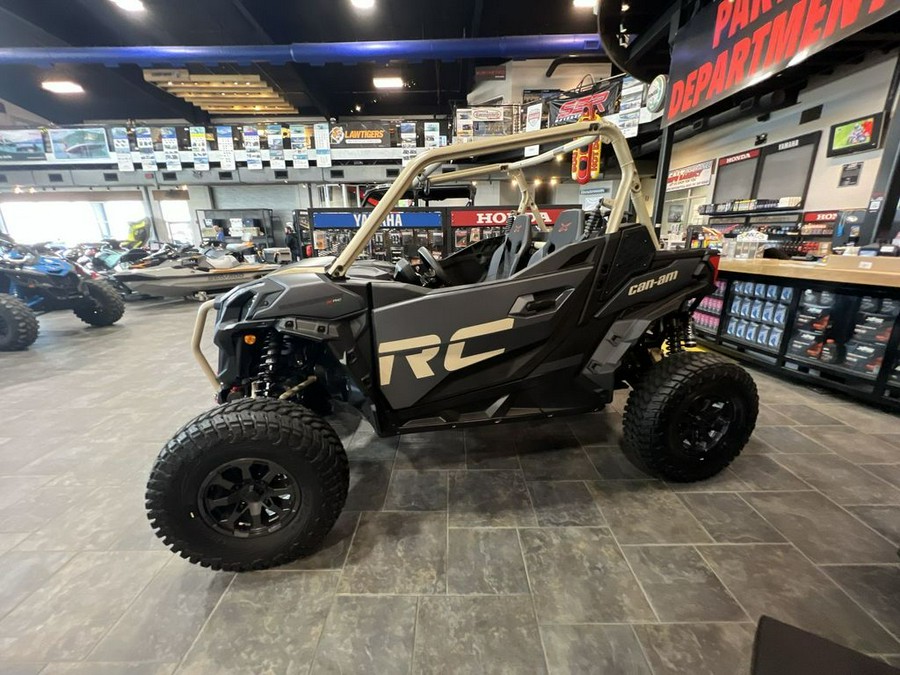 2023 Can-Am™ MaverickT Sport X rc 1000R