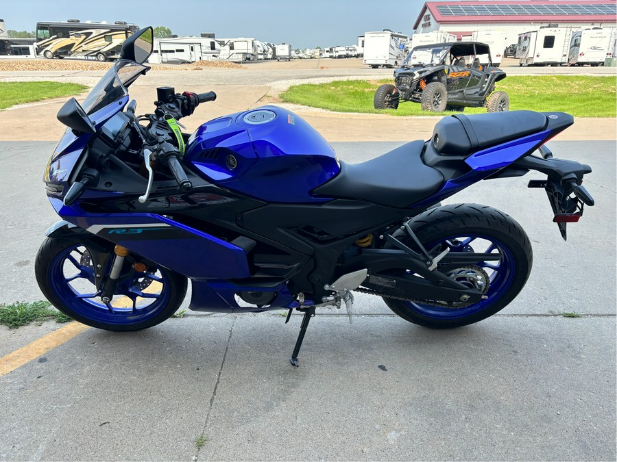 2025 Yamaha YZF-R3