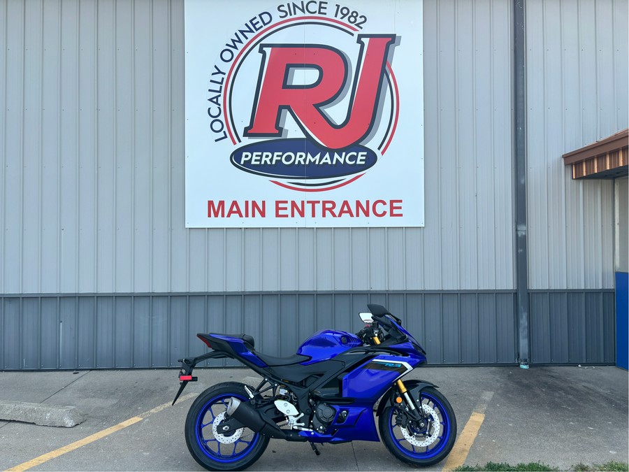 2025 Yamaha YZF-R3