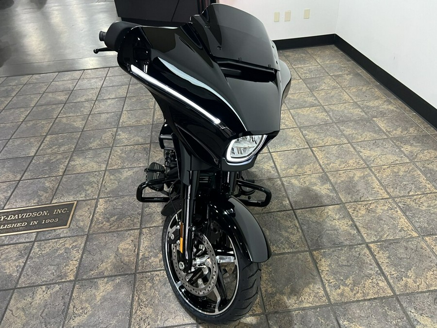 FLHX 2024 Street Glide®