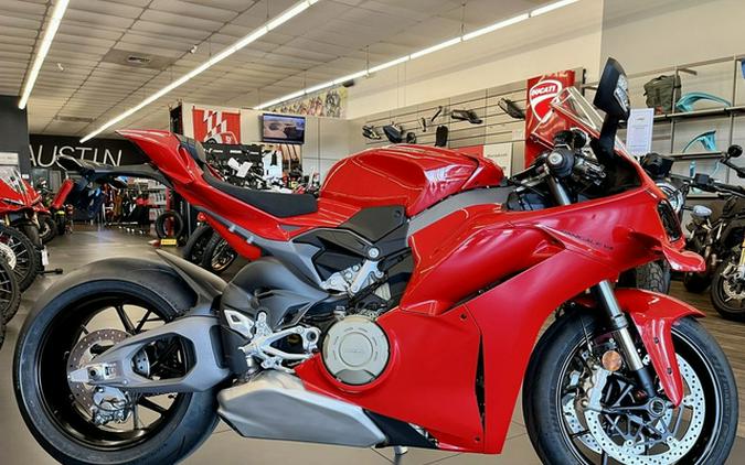 2025 Ducati Panigale V4 Ducati Red