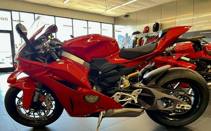 2025 Ducati Panigale V4 Ducati Red