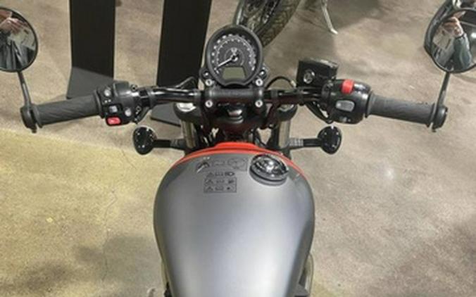 2025 Triumph Bonneville Bobber Icon Edition