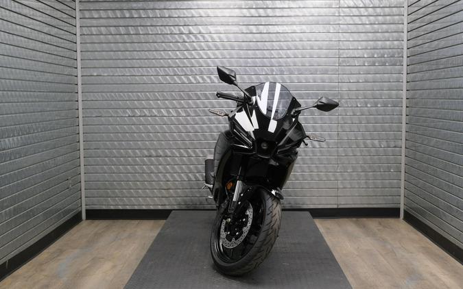 2026 YAMAHA YZFR3 ABS
