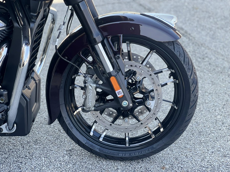 2026 Indian Motorcycle Challenger® Limited 112 with PowerBand Audio Package