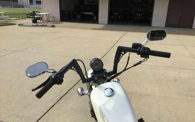 XL 883C 2001 Sportster 883 Custom