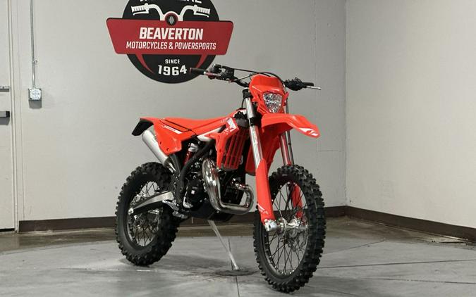 2027 BETA Xtrainer 300
