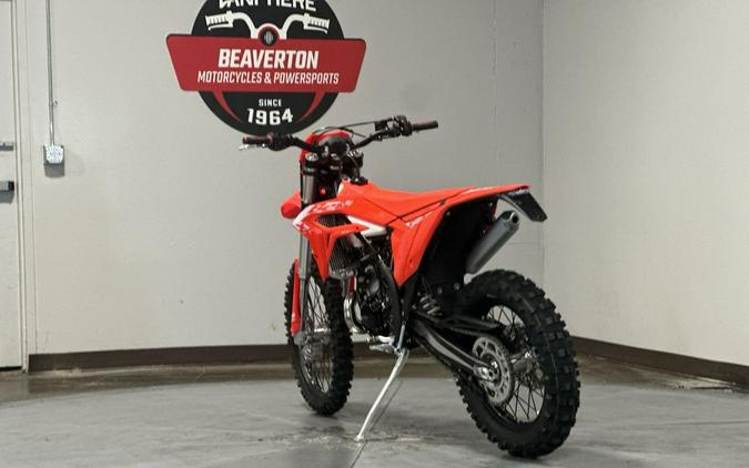 2027 BETA Xtrainer 300