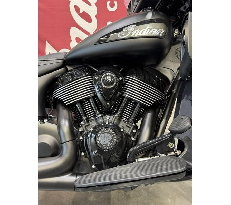 2024 Indian Motorcycle® Roadmaster® Dark Horse® w/Powerband Audio Package Black Smoke