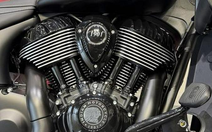 2024 Indian Motorcycle® Roadmaster® Dark Horse® w/Powerband Audio Package Black Smoke