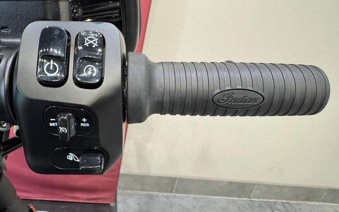 2024 Indian Motorcycle® Roadmaster® Dark Horse® w/Powerband Audio Package Black Smoke