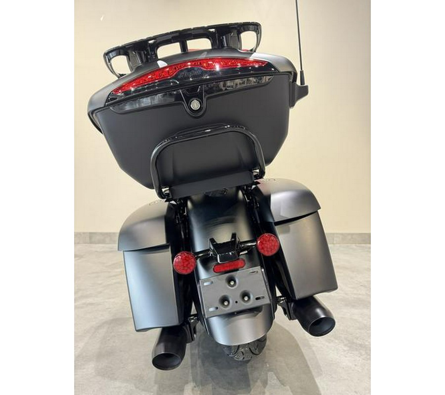 2024 Indian Motorcycle® Roadmaster® Dark Horse® w/Powerband Audio Package Black Smoke