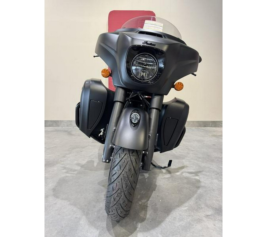 2024 Indian Motorcycle® Roadmaster® Dark Horse® w/Powerband Audio Package Black Smoke