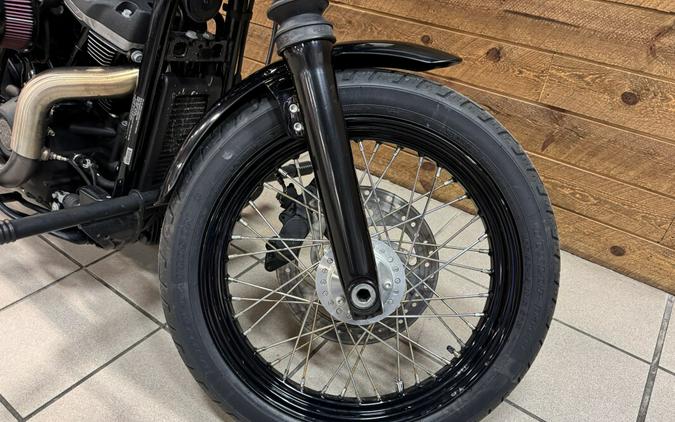 2020 Harley-Davidson® Street Bob® Vivid Black FXBB