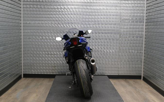 2026 YAMAHA YZF-R1
