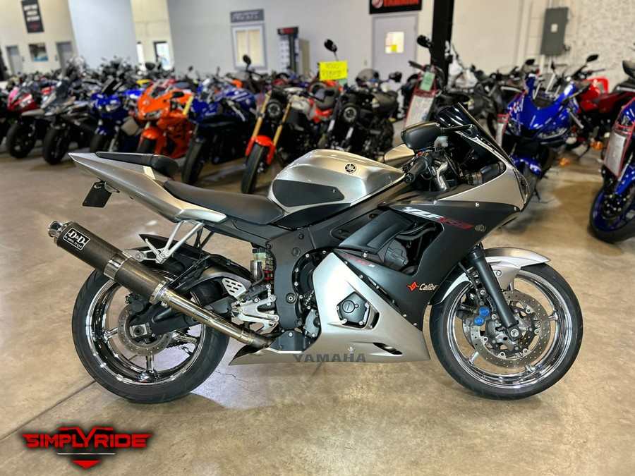 2003 Yamaha YZF-R6