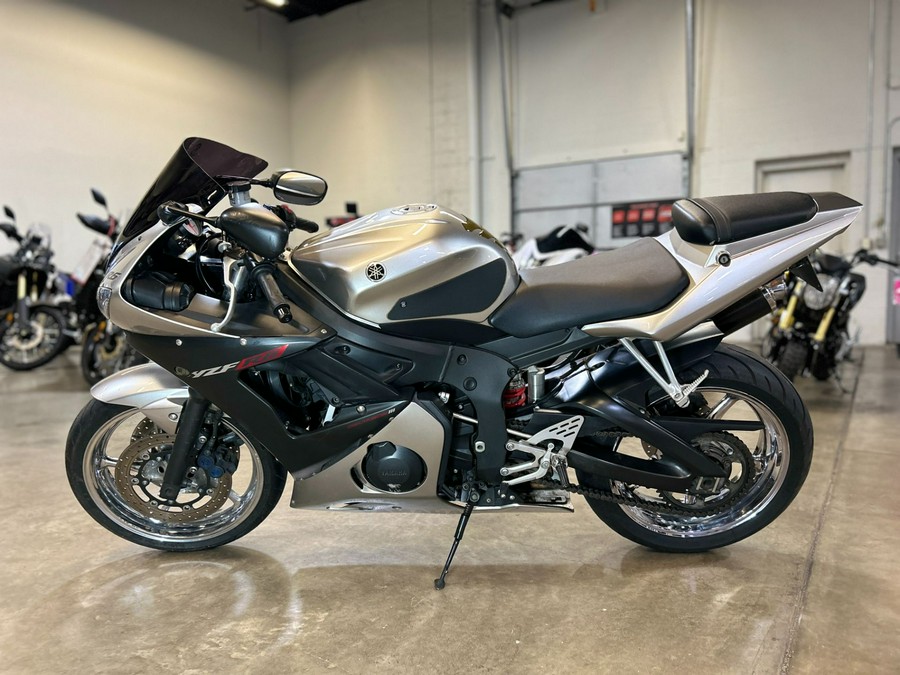 2003 Yamaha YZF-R6