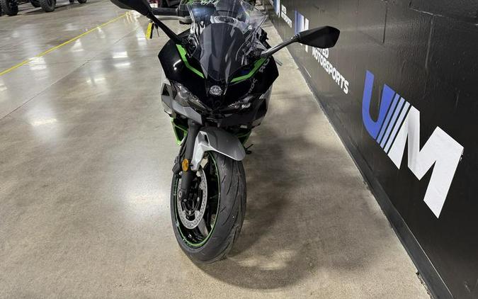 2024 Kawasaki Ninja® 7 Hybrid ABS