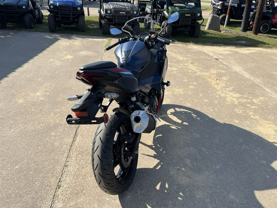 2026 Kawasaki Ninja® 500 SE ABS