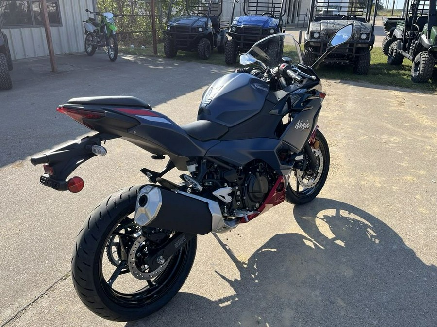 2026 Kawasaki Ninja® 500 SE ABS