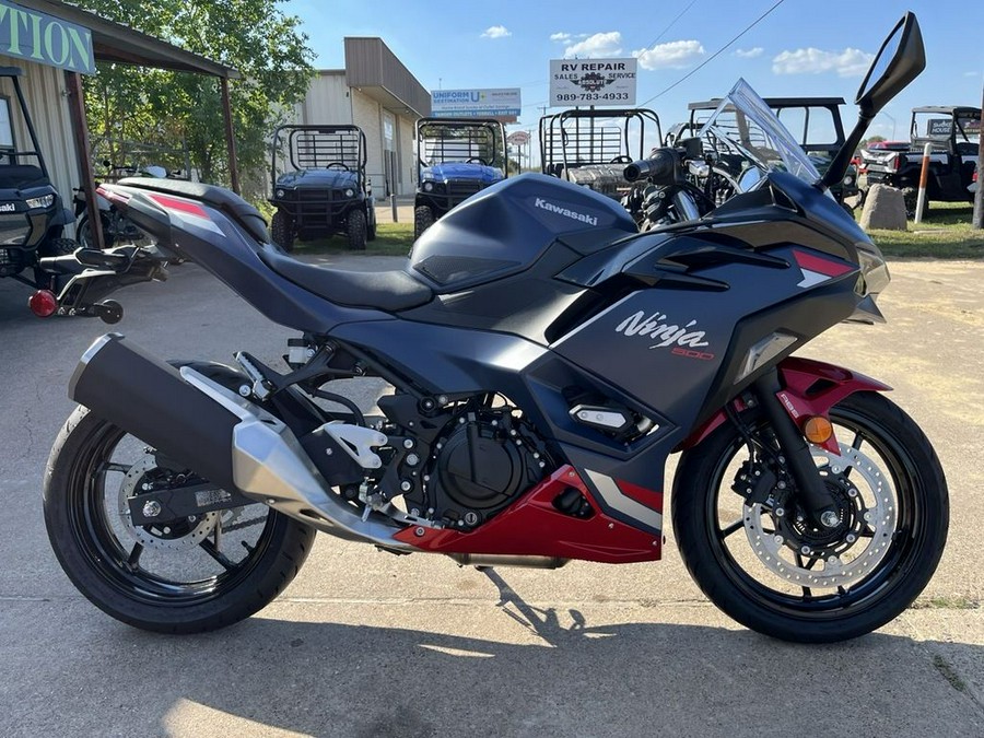 2026 Kawasaki Ninja® 500 SE ABS