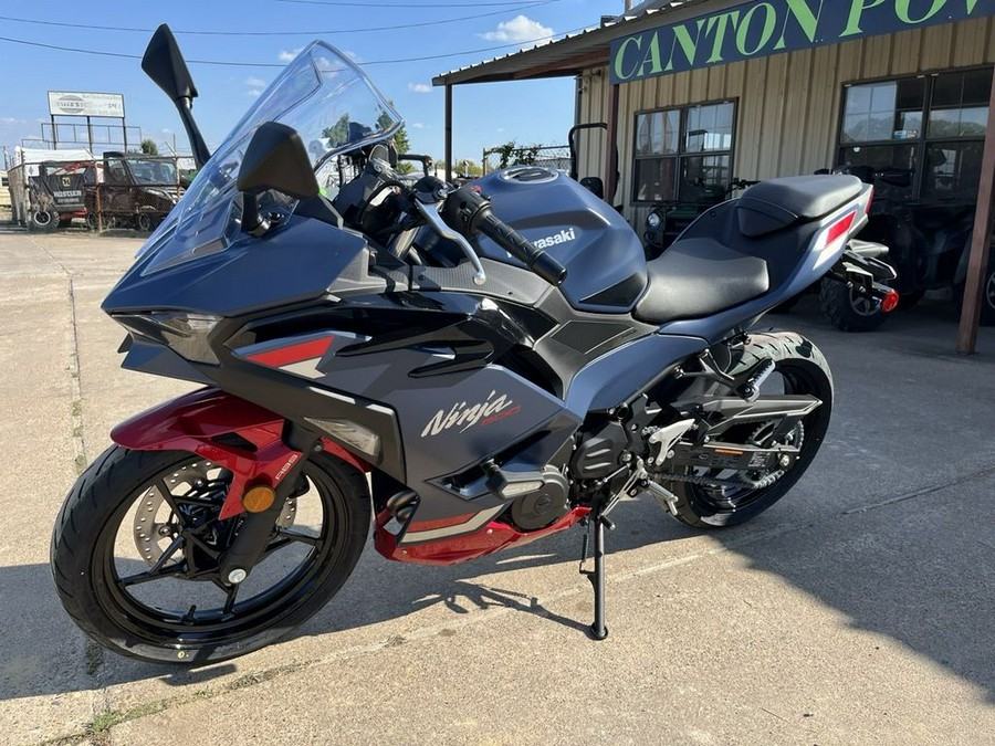 2026 Kawasaki Ninja® 500 SE ABS