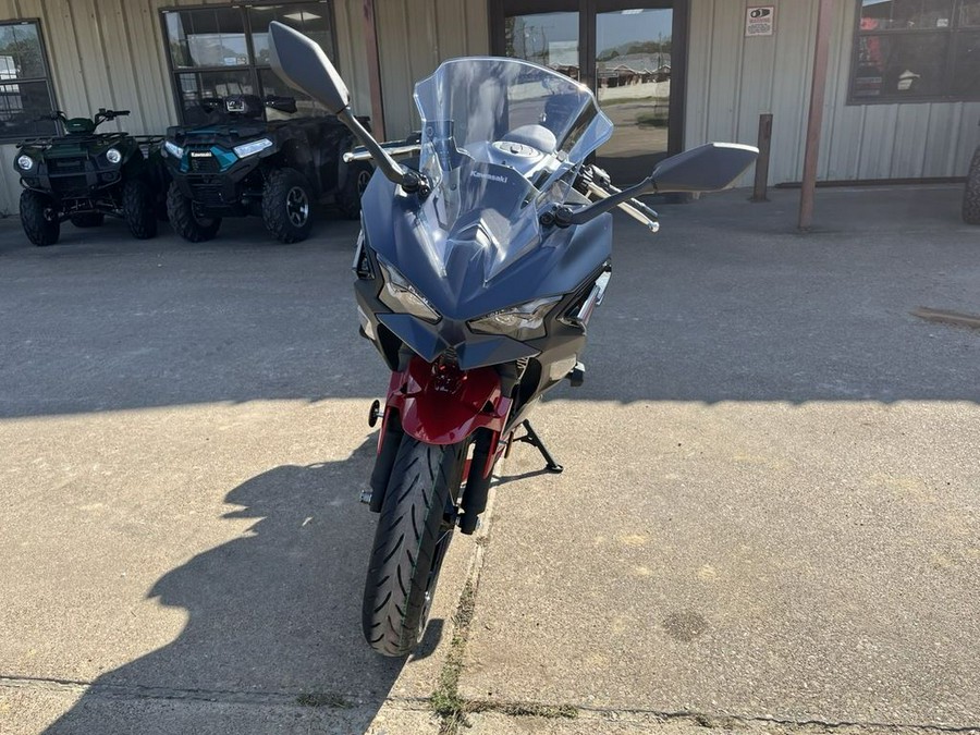 2026 Kawasaki Ninja® 500 SE ABS