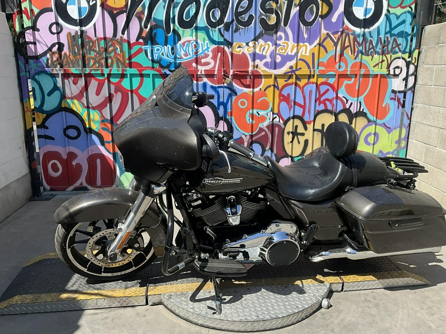 2021 HARLEY STREET GLIDE