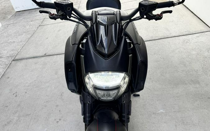 2017 Ducati Diavel Carbon Asphalt Grey and Matt Carbon