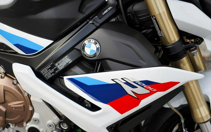 2022 BMW S 1000 R Light White/M Motorsport