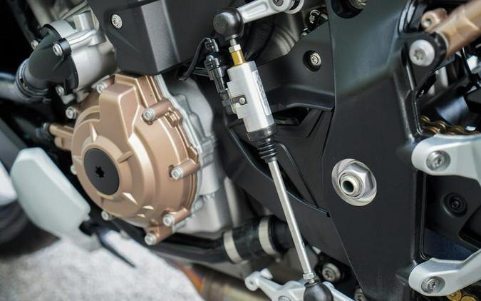 2022 BMW S 1000 R Light White/M Motorsport