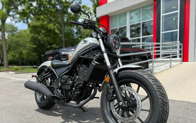 2026 Honda Rebel 300 E-Clutch