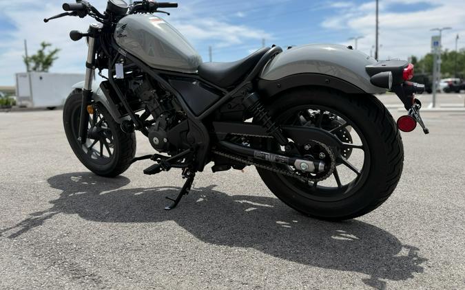 2026 Honda Rebel 300 E-Clutch