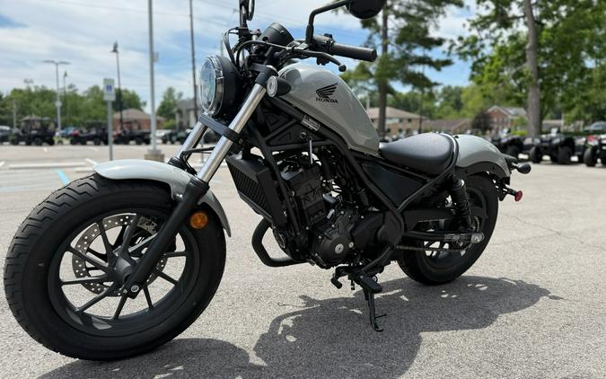 2026 Honda Rebel 300 E-Clutch