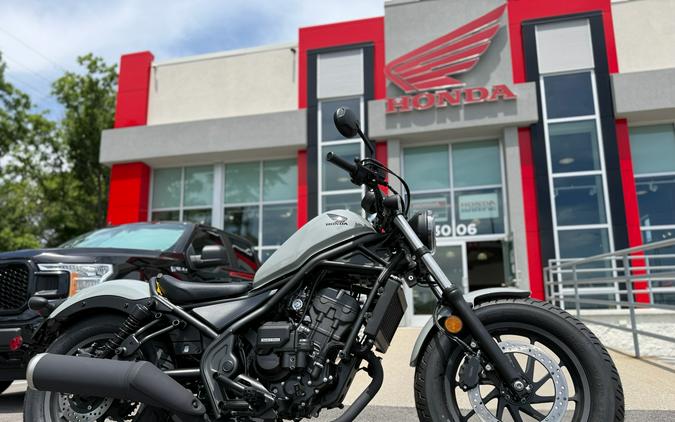 2026 Honda Rebel 300 E-Clutch