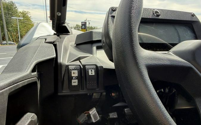 2027 Can-Am Commander XT-P