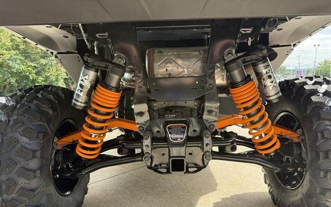2027 Can-Am Commander XT-P