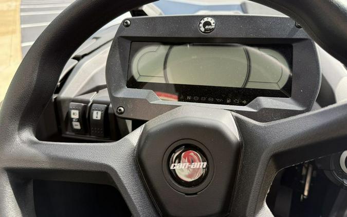 2027 Can-Am Commander XT-P