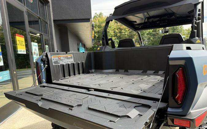 2027 Can-Am Commander XT-P