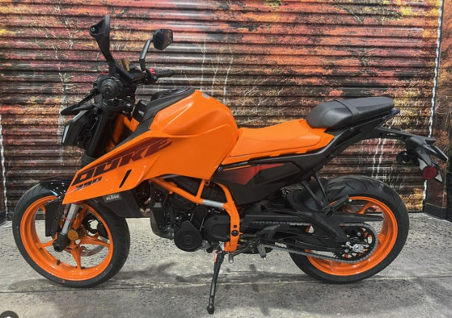 2024 KTM 390 Duke