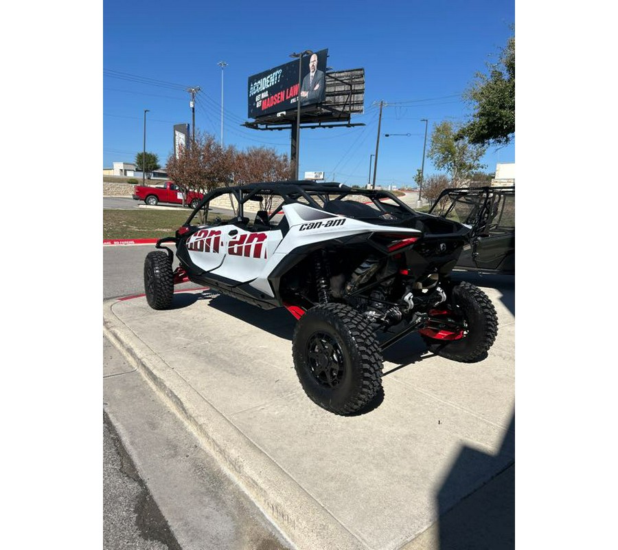 2025 Can-Am Maverick R MAX Base