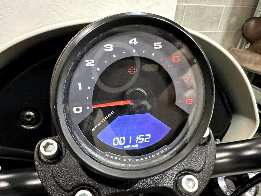 Harley-Davidson® Low Rider® S 2023 FXLRS 059061A WHITE SAND PRL