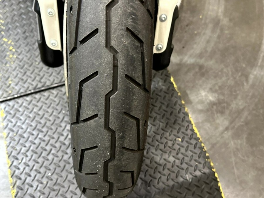 Harley-Davidson® Low Rider® S 2023 FXLRS 059061A WHITE SAND PRL