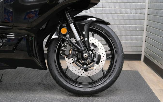 2026 YAMAHA YZFR3 ABS