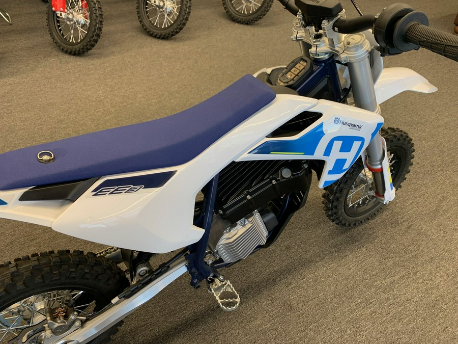 2024 Husqvarna EE 3