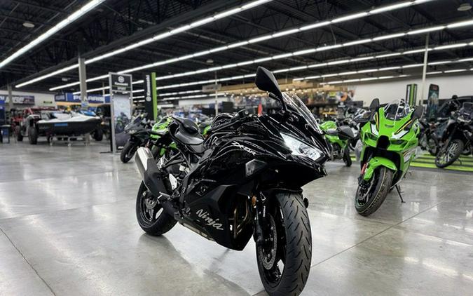 2025 Kawasaki Ninja ZX-4R ABS