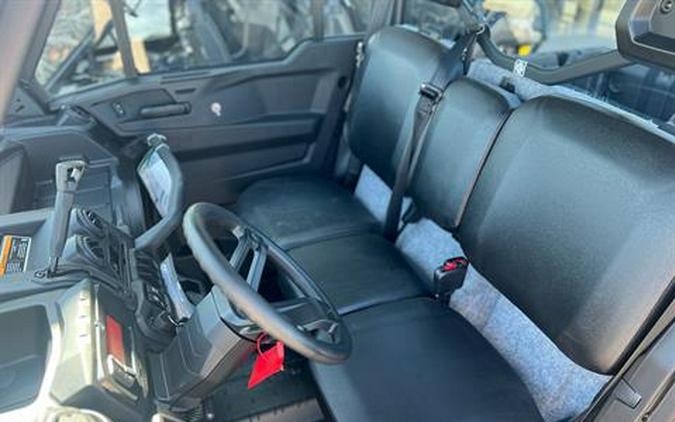 2026 Can-Am Defender DPS Cab HD10